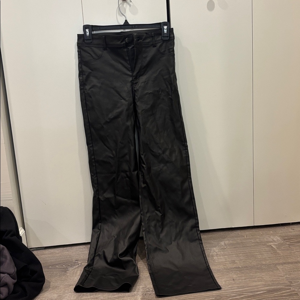 Windsor NWT Elegant Black Pleather Pants